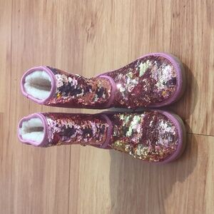 Ugh classic short pink glitter sprinkle boots